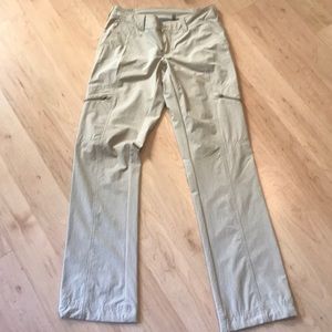 Athleta khaki cargo pants size 2